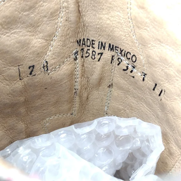 Frye Billy Hammered Cowboy Boot l Vintage Distressed Studded Boots l Size 7 B l - Picture 10 of 10